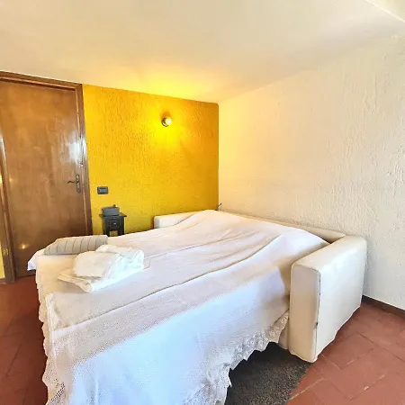 Garda Apartment